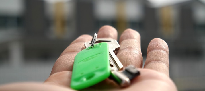 Zpráva odborné skupiny o přechodu od institucionální péče na péči komunitní